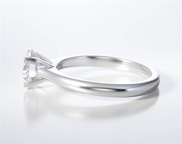 SOLITAIRE RING ENG012